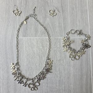 Cookie Lee Floral Silver Jewelry Set
